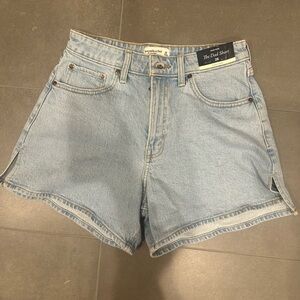 Abercrombie Curve Love The Dad Short High Rise Denim Shorts Size 28 Curve Love